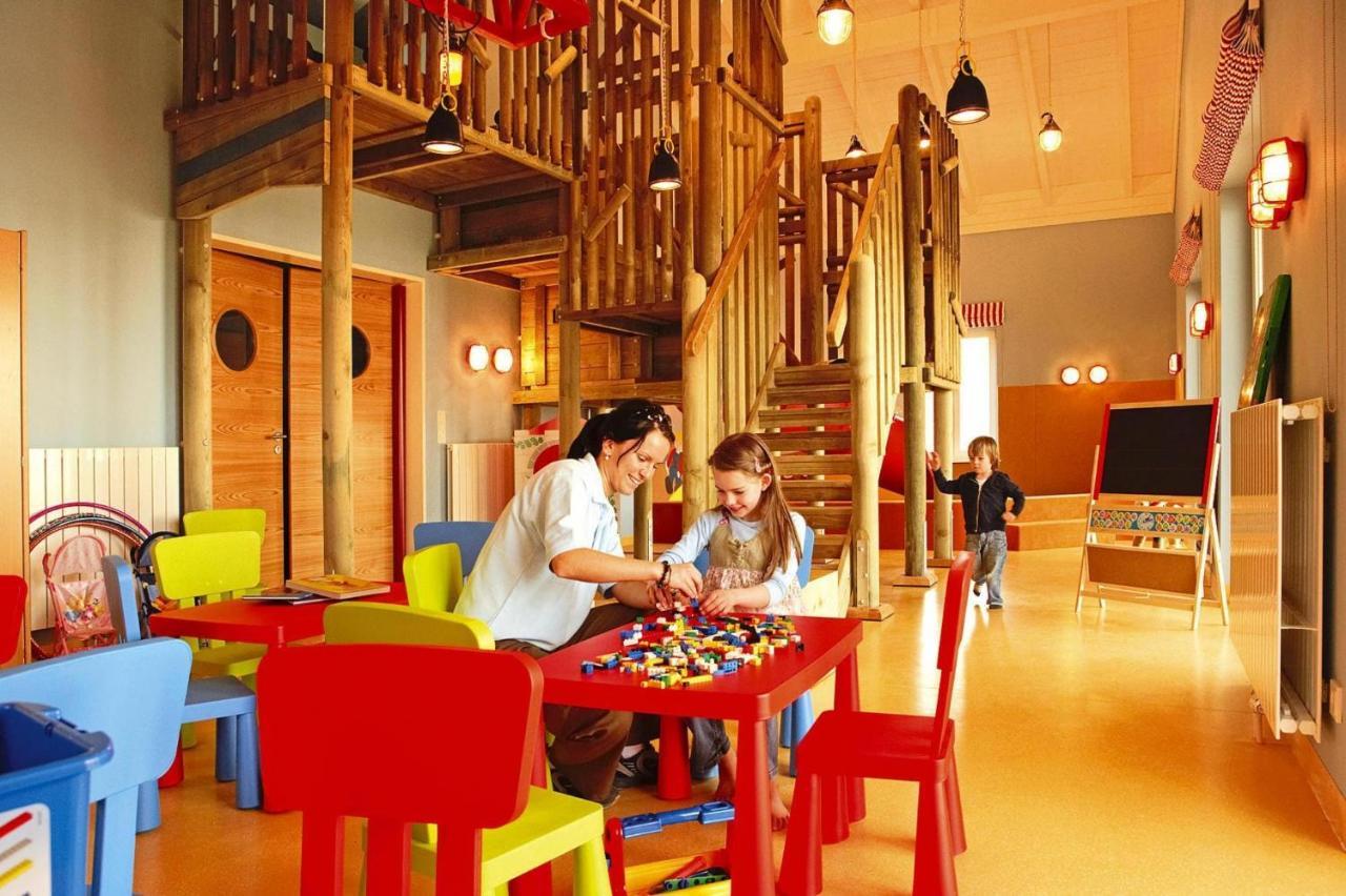 Resort Dorfhotel Boltenhagen Boltenhagen Εξωτερικό φωτογραφία